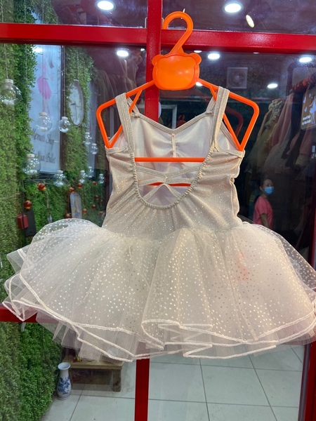Váy múa đan lưng nhũ sao