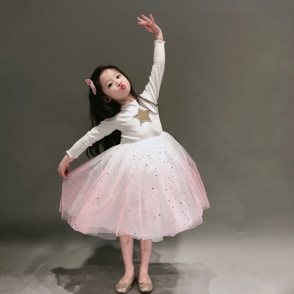 Váy công chúa voan bồng lấp lánh