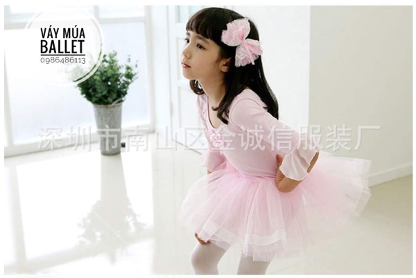 Váy múa tay loe lỡ màu hồng