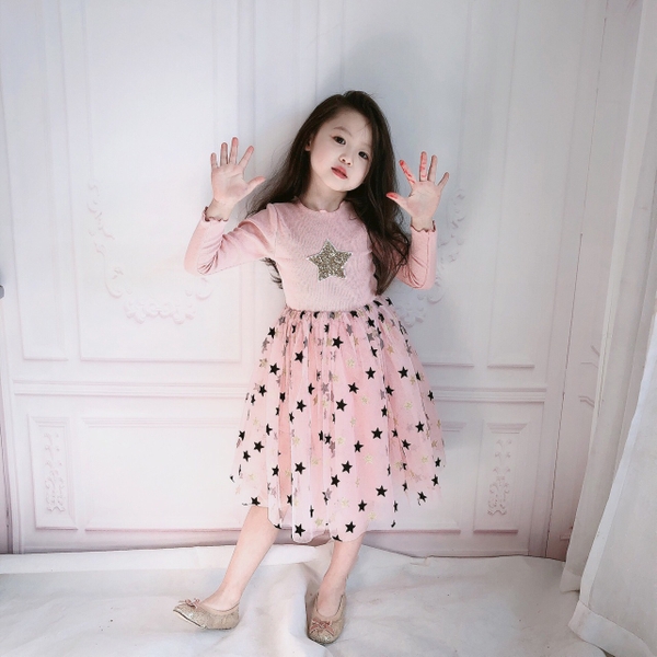 Váy công chúa voan bồng lấp lánh