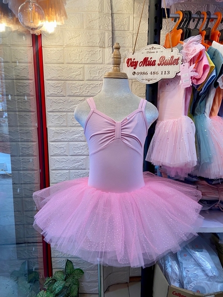 Váy múa dây nơ đáp ngực hồng lấp lánh