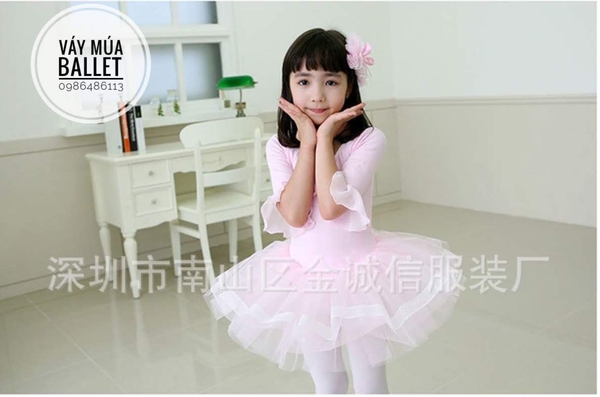 Váy múa tay loe lỡ màu hồng