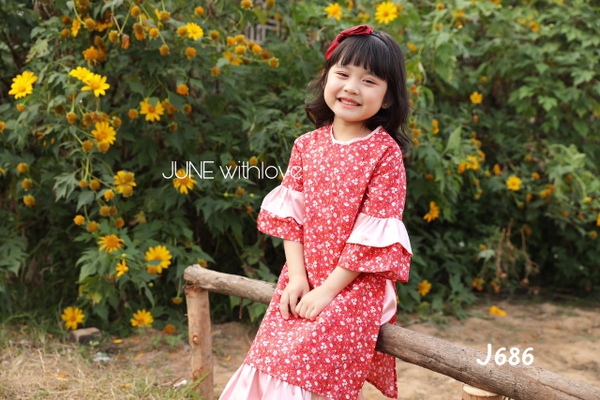 Bộ áo dài hoa nhí tay bèo xòe