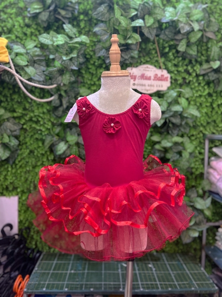 Váy múa ba lỗ hoa cổ đỏ đô