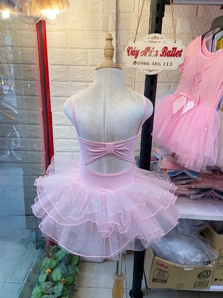 Váy múa 2 dây girl nơ lưng lấp lánh