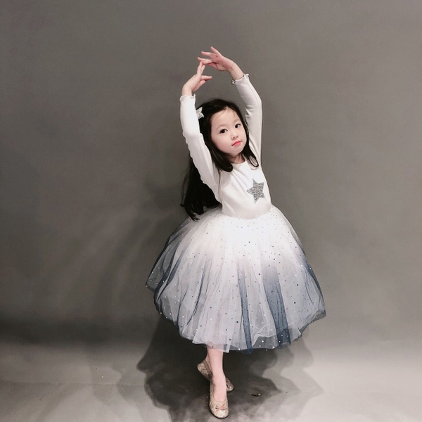 Váy công chúa voan bồng lấp lánh