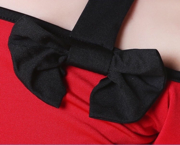 Bộ dance lệch vai tay lỡ dài