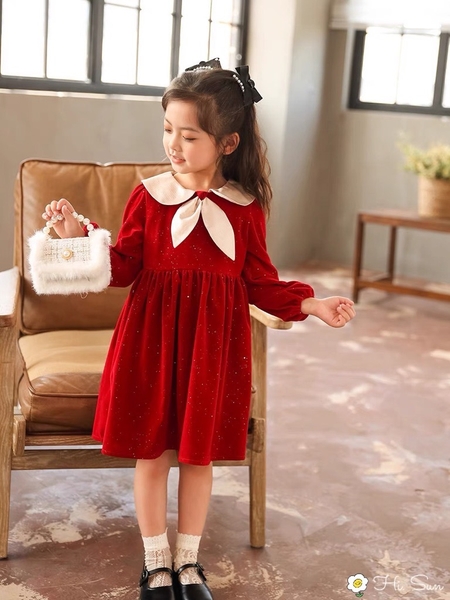 Váy nhung kim tuyến phối cổ trắng s110