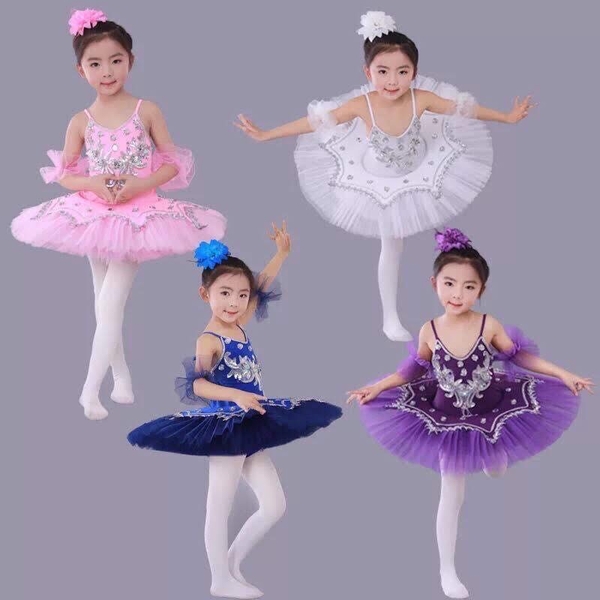 Set váy ballet biểu diễn kèm tất, hoa tay, cài tóc
