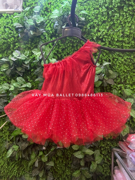 Váy múa lệch vai đỏ nhũ lấp lánh