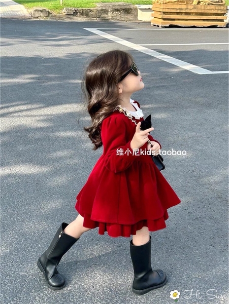 Váy nhung đỏ xinh 2 tầng