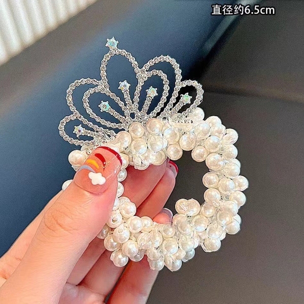 Buộc tóc vương miện