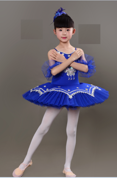 Set váy ballet biểu diễn kèm tất, hoa tay, cài tóc