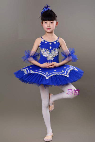 Set váy ballet biểu diễn kèm tất, hoa tay, cài tóc