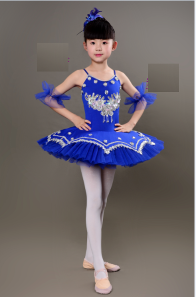 Set váy ballet biểu diễn kèm tất, hoa tay, cài tóc