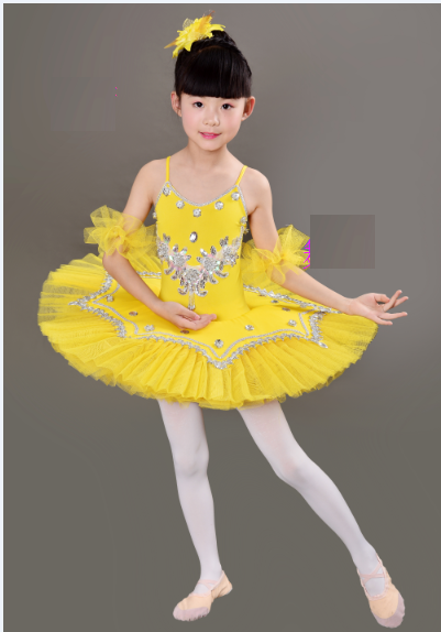 Set váy ballet biểu diễn kèm tất, hoa tay, cài tóc