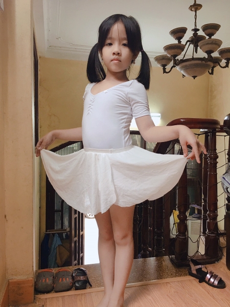 Bộ tập múa tico trắng chân váy rời