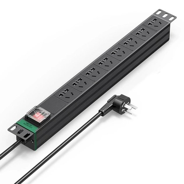 Ổ cắm điện 220V gắn Rack 8 ổ dây dài 1.8m công suất tối đa 2500W có SPD Ugreen (80936)