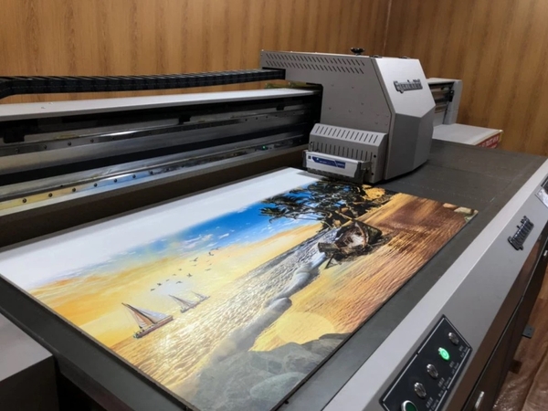 Ưu nhược điểm của máy in UV