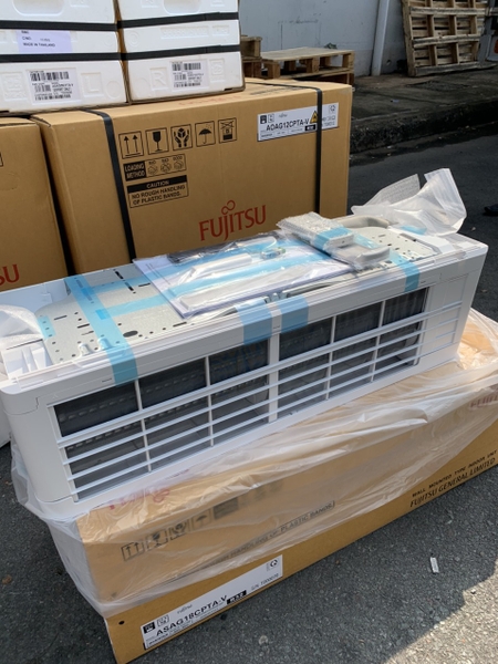 Máy lạnh treo tường Fujitsu Inverter ASAG09CPTA-V - 1.0HP