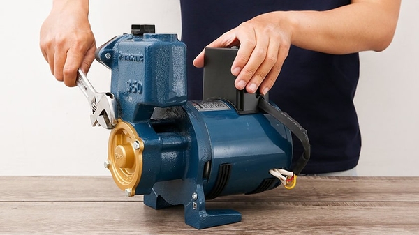 Các tiêu chí cần biết khi mua máy bơm nước