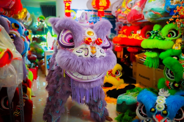 Lân Miệng Tròn Là Gì? Đặc Điểm, Phân Loại và Ứng Dụng Trong Múa Lân