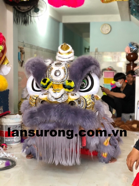 Lân màu xám