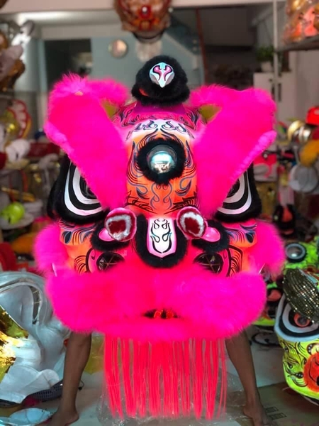 Lân miệng dảnh lông cừu vàng