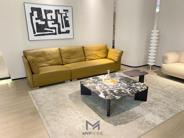 Bàn trà mặt đá kết hợp với sofa da theo phong cách Bắc Âu