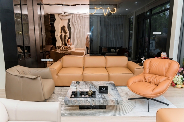 Bộ sofa thư giãn lounge chair trong showroom mvp home