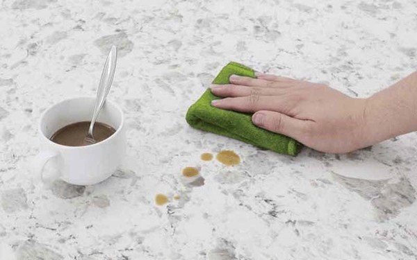 Cách pha chế dung dịch tẩy rửa cho bàn trà mặt đá