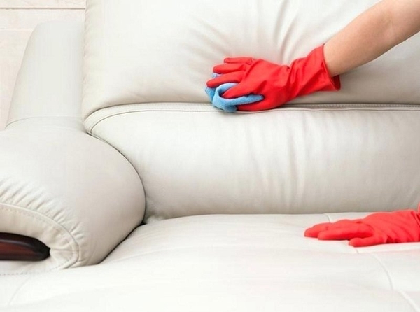Bảo quản ghế sofa nhập khẩu - Vệ sinh thường xuyên