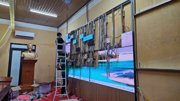 Thi Công Màn Hình LED P2 UBND Xã Lâm Giang – Lào Cai