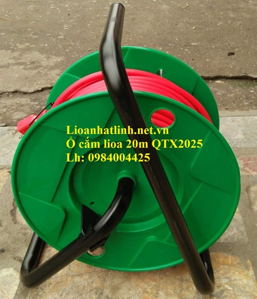 Ổ CẮM KÉO DÀI QUAY TAY LIOA KIỂU RULO 20M DÂY 2X2.5MM LOẠI CHỐNG XOẮN DÙNG CHO CÔNG TRƯỜNG