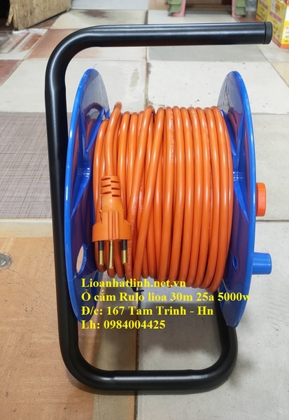 Ổ CẮM KÉO DÀI QUAY TAY LIOA KIỂU RULO 30M DÂY 2X2.5MM 25A 5000W