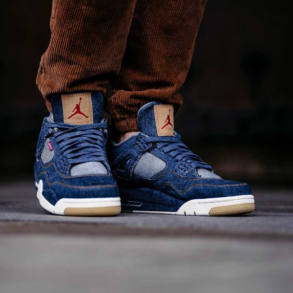 levi 4s blue