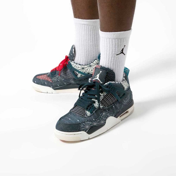 sashiko jordan 4 on feet