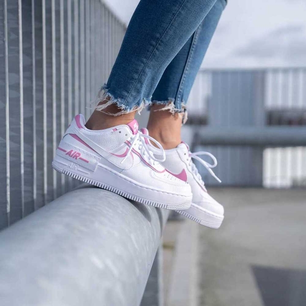 nike af1 iridescent pixel