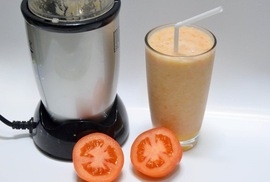 Nước cốt rau củ tươi chứa nhiều vitamin và chất khoáng, cơ thể dễ hấp thu, giúp tăng thể lực, trì hoãn lão hóa