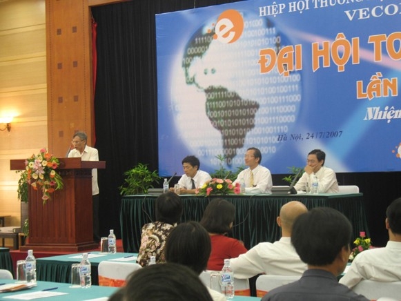 Đại hội toàn thể lần thứ nhất VECOM ngày 24/7/2007