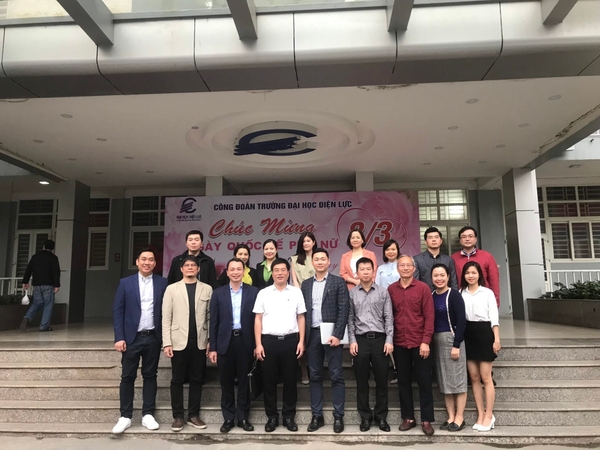 Đoàn VECOM đã có buổi làm việc với trường Đại học Điện lực