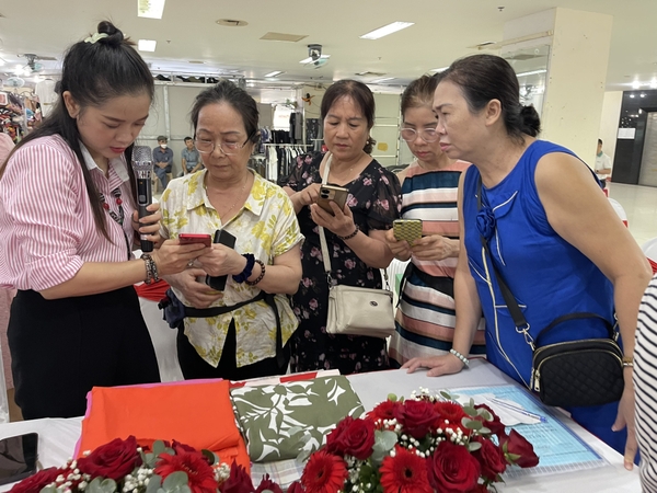 TỔNG KẾT TẬP HUẤN ỨNG DỤNG GIẢI PHÁP THANH TOÁN KHÔNG TIỀN MẶT VÀ LIVESTREAM BÁN HÀNG CHO TIỂU THƯƠNG TỈNH BÌNH 2024