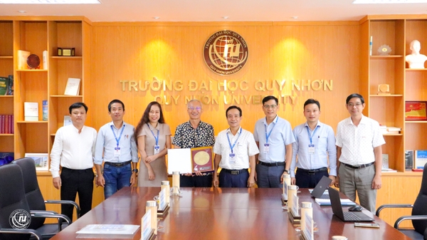 Từ cú “click” đến bước nhảy thần tốc: QNU đẩy mạnh đào tạo lĩnh vực thương mại điện tử