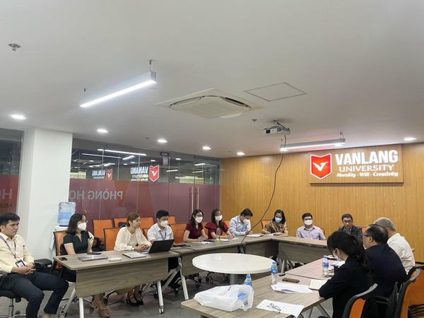 Khảo sát tình hình đào tạo Thương mại Điện tử tại trường Đại học Văn Lang