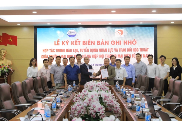 Lễ ký kết hợp tác với Trường Đại học Thủy Lợi và VECOM