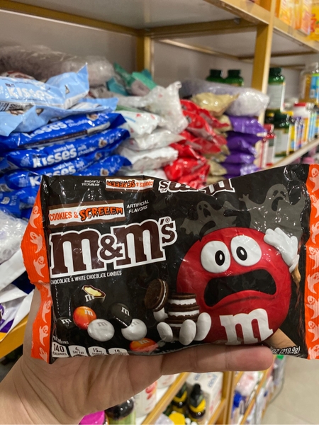 M&M’S - Chocolate & White Chocolate Candies (210,9g)