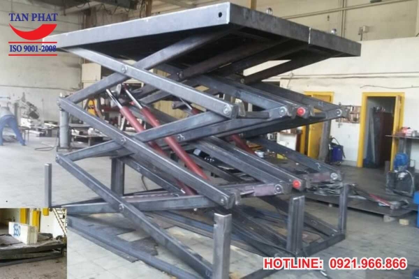 ban-nang-thuy-luc-4500kg-4-5-tan