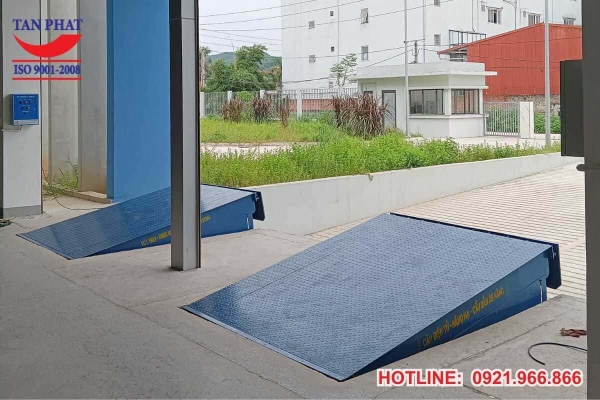 dock-leveler-5-tan-5000kg