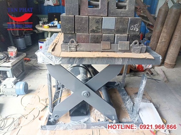 ban-nang-thuy-luc-1-tan-1100x900-mm