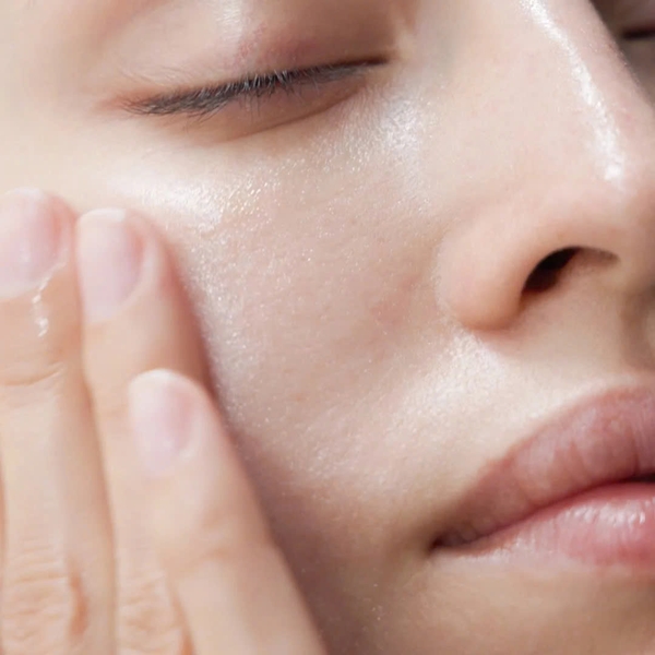 Bioelements Sensitive Skin Cleansing Oil – Dầu Làm Sạch Dịu Nhẹ Cho Da Nhạy Cảm